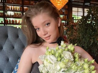 EdithBulkley's Live cam in Canada Profile Image